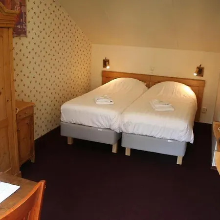 De Emauspoort 3* Delft