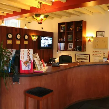厄毛斯普特酒店